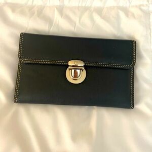 BLACK WALLET